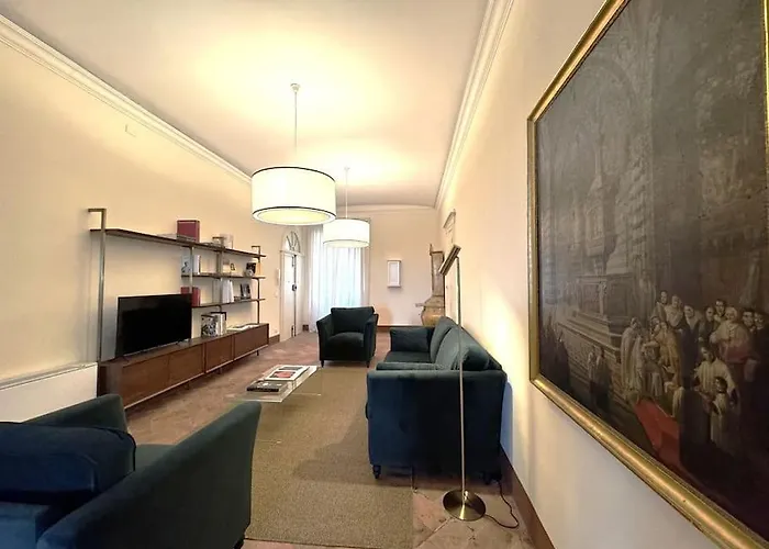 Le Logge-la Capitana * Siena