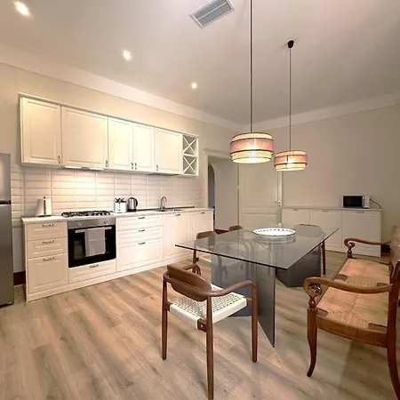 Апартаменти Le Logge-la Capitana *