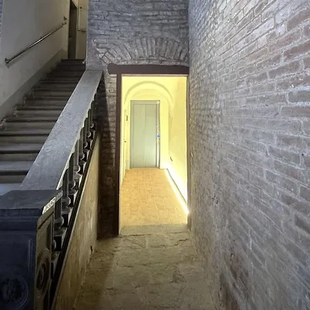 Le Logge-la Capitana *